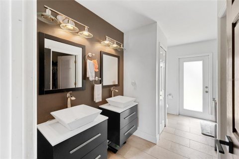 Купить виллу или дом в Делтона, Флорида 9 комнат, 186.08м2, № 2347778 - фото 19
