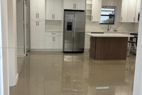 Villa ou maison à louer à North Miami Beach, Floride: 4 chambres, 111.76 m2 № 1965681 - photo 5