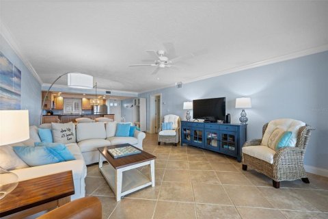Condo in New Smyrna Beach, Florida, 2 bedrooms  № 1816873 - photo 15