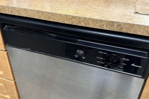 Купить виллу или дом в Катлер-Бей, Флорида 3 спальни, 108.32м2, № 1979982 - фото 19