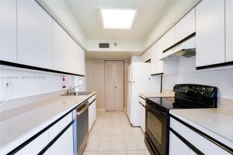 Купить кондоминиум в Авентура, Флорида 2 спальни, 126.44м2, № 2049074 - фото 13