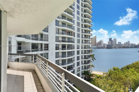 Купить кондоминиум в Авентура, Флорида 2 спальни, 126.44м2, № 2049074 - фото 4