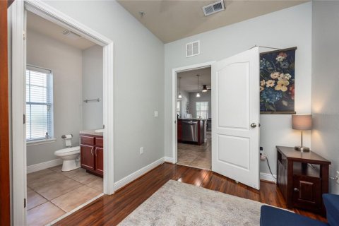 Condo in Gainesville, Florida, 2 bedrooms  № 1666046 - photo 17