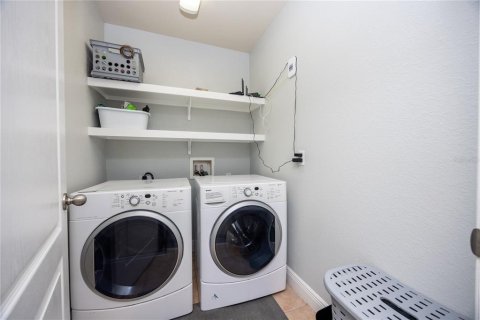 Condo in Gainesville, Florida, 2 bedrooms  № 1666046 - photo 23