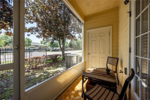 Condo in Gainesville, Florida, 2 bedrooms  № 1666046 - photo 26