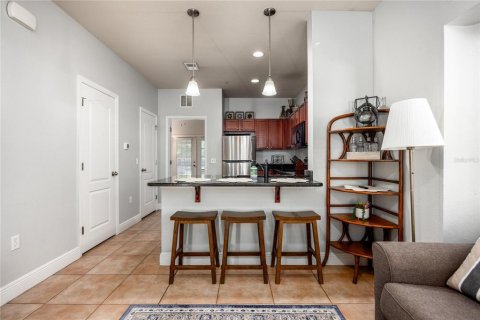 Condo in Gainesville, Florida, 2 bedrooms  № 1666046 - photo 13