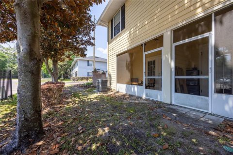 Condo in Gainesville, Florida, 2 bedrooms  № 1666046 - photo 28