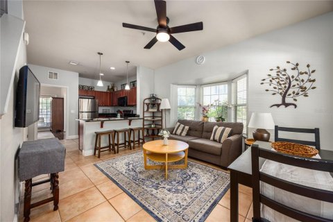 Condo in Gainesville, Florida, 2 bedrooms  № 1666046 - photo 2