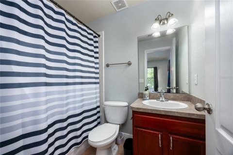 Condo in Gainesville, Florida, 2 bedrooms  № 1666046 - photo 25