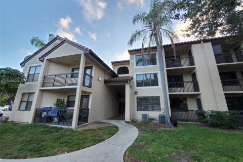 Condo in Pompano Beach, Florida, 1 bedroom  № 2061782 - photo 29