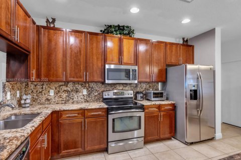 Touwnhouse à vendre à Cooper City, Floride: 3 chambres, 184.41 m2 № 1957223 - photo 14