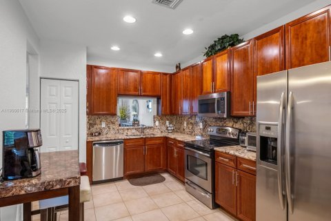 Touwnhouse à vendre à Cooper City, Floride: 3 chambres, 184.41 m2 № 1957223 - photo 15