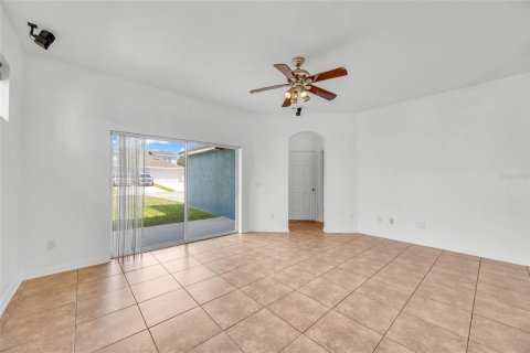 House in Orlando, Florida 3 bedrooms, 164.07 sq.m. № 2104526 - photo 15