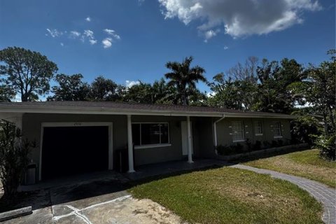 Villa ou maison à Fort Myers, Floride 3 chambres, 216.09 m2 № 2333848