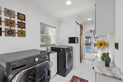 Villa ou maison à vendre à Tampa, Floride: 4 chambres, 221.57 m2 № 1640847 - photo 19