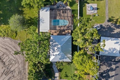 Villa ou maison à vendre à Tampa, Floride: 4 chambres, 221.57 m2 № 1640847 - photo 5