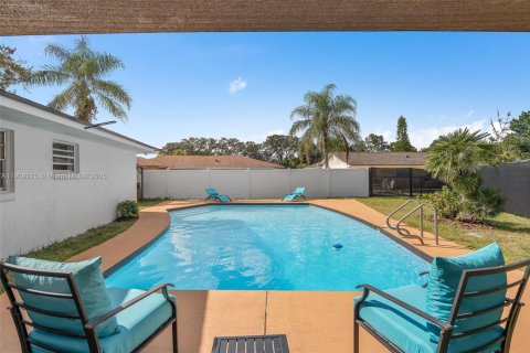 House in Orlando, Florida 4 bedrooms № 1965882 - photo 20