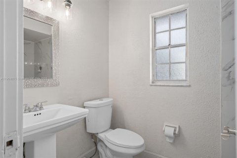 House in Orlando, Florida 4 bedrooms № 1965882 - photo 22