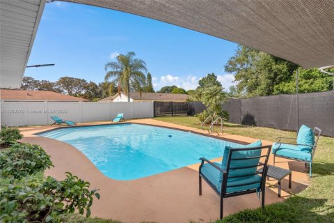 House in Orlando, Florida 4 bedrooms № 1965882 - photo 7