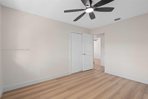 House in Orlando, Florida 4 bedrooms № 1965882 - photo 28