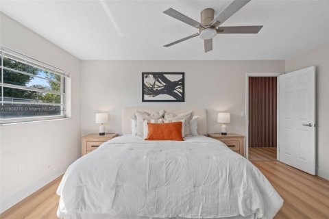 House in Orlando, Florida 4 bedrooms № 1965882 - photo 19