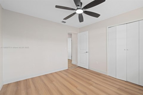 House in Orlando, Florida 4 bedrooms № 1965882 - photo 30