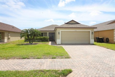House in Davenport, Florida 3 bedrooms, 130.06 sq.m. № 1658315 - photo 1