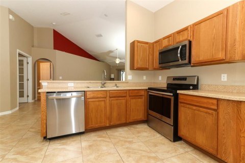 House in Davenport, Florida 3 bedrooms, 130.06 sq.m. № 1658315 - photo 8