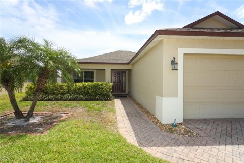 House in Davenport, Florida 3 bedrooms, 130.06 sq.m. № 1658315 - photo 2