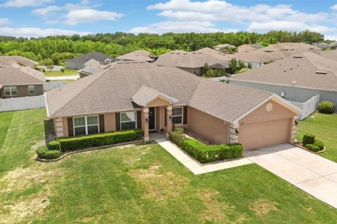 House in Winter Haven, Florida 3 bedrooms, 172.89 sq.m. № 1840360 - photo 2