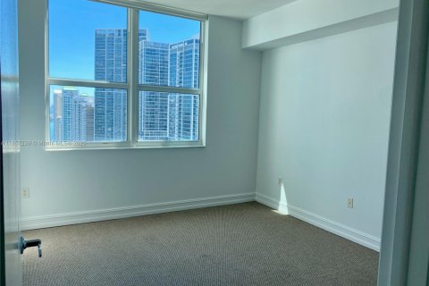 Copropriété à louer à Miami, Floride: 3 chambres, 131.83 m2 № 1960629 - photo 6