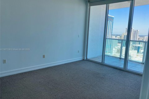 Copropriété à louer à Miami, Floride: 3 chambres, 131.83 m2 № 1960629 - photo 11