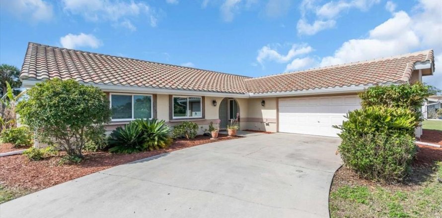 Casa en North Port, Florida 3 dormitorios, 218.88 m2 № 1552586