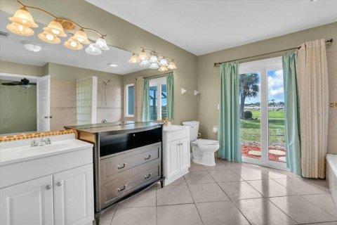 House in North Port, Florida 3 bedrooms, 218.88 sq.m. № 1552586 - photo 13