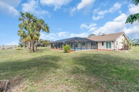 House in North Port, Florida 3 bedrooms, 218.88 sq.m. № 1552586 - photo 25