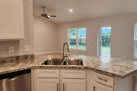 Casa en venta en Port St. Lucie, Florida, 4 dormitorios, 163.04 m2 № 2253267 - foto 5