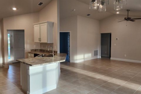 Casa en venta en Port St. Lucie, Florida, 4 dormitorios, 163.04 m2 № 2253267 - foto 10