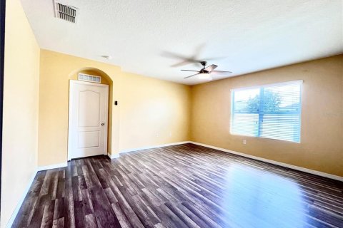 Villa ou maison à louer à Kissimmee, Floride: 4 chambres, 171.5 m2 № 2425852 - photo 4