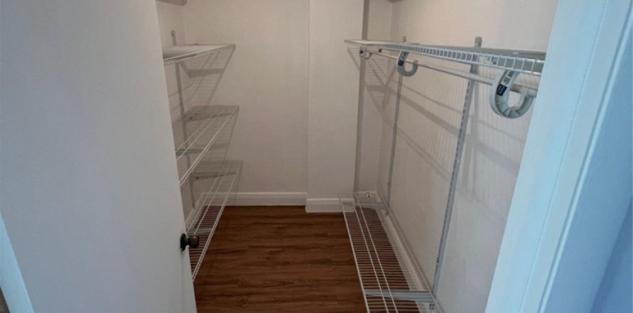 Condominio en Plantation, Florida, 2 dormitorios № 1228494