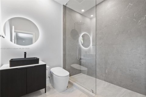 Casa en venta en Miami Beach, Florida, 4 dormitorios № 2016073 - foto 21