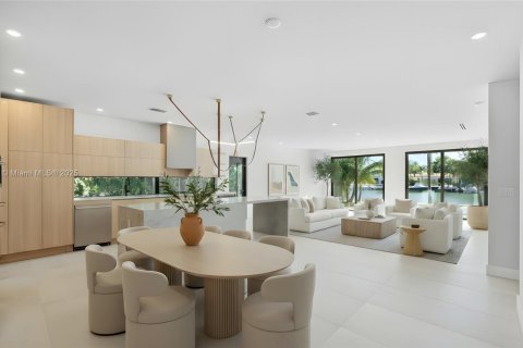 Casa en venta en Miami Beach, Florida, 4 dormitorios № 2016073 - foto 5