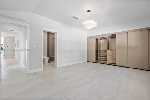 Casa en venta en Miami Beach, Florida, 4 dormitorios № 2016073 - foto 27