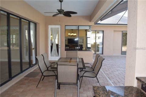 Villa ou maison à louer à Land O' Lakes, Floride: 5 chambres, 404.96 m2 № 1854684 - photo 13