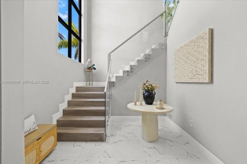 Villa ou maison à louer à Davie, Floride: 4 chambres, 295.34 m2 № 2072804 - photo 5