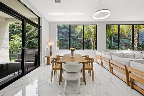 Villa ou maison à louer à Davie, Floride: 4 chambres, 295.34 m2 № 2072804 - photo 18