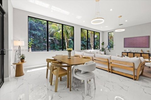 Villa ou maison à louer à Davie, Floride: 4 chambres, 295.34 m2 № 2072804 - photo 20