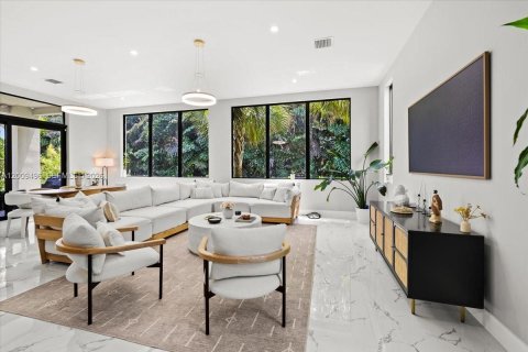 Villa ou maison à louer à Davie, Floride: 4 chambres, 295.34 m2 № 2072804 - photo 17