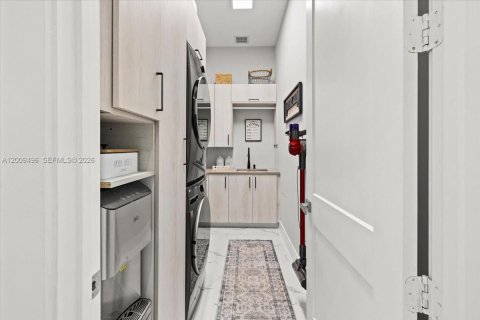 Villa ou maison à louer à Davie, Floride: 4 chambres, 295.34 m2 № 2072804 - photo 22