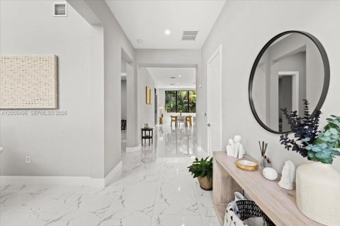 Villa ou maison à louer à Davie, Floride: 4 chambres, 295.34 m2 № 2072804 - photo 6