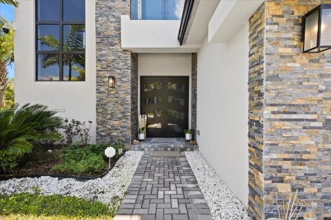 Villa ou maison à louer à Davie, Floride: 4 chambres, 295.34 m2 № 2072804 - photo 3